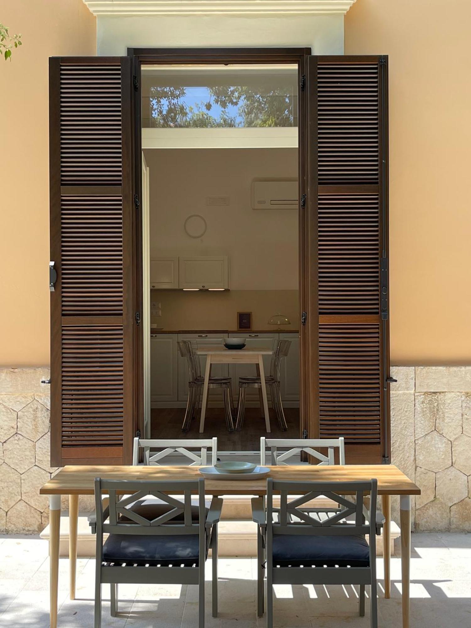 Hotel Palazzo Pitagora Taranto Esterno foto